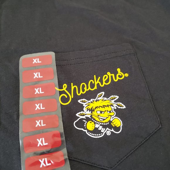 Wichita State Shockers Front Pocket T-Shirt Mens XL Black Champion Flowers NWT - Picture 4 of 10